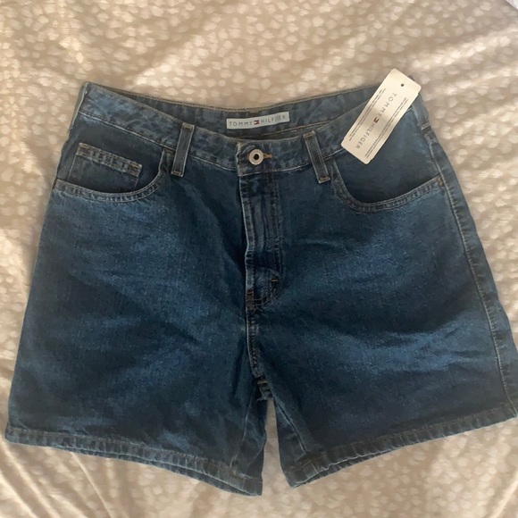 Vintage Tommy Hilfiger high waisted denim shorts - Picture 1 of 2